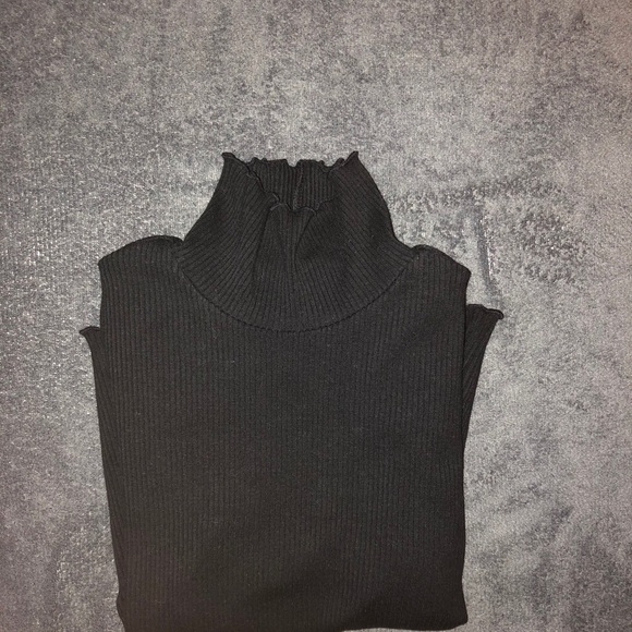 SUNDAY BEST CROPPED TURTLENECK - Picture 4 of 6